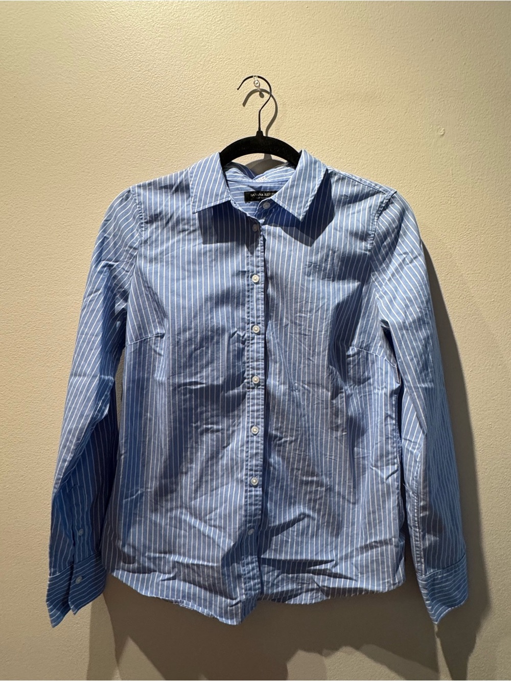 Banana Republic Riley Tailored Fit Blue and White Striped Button Down Shirt